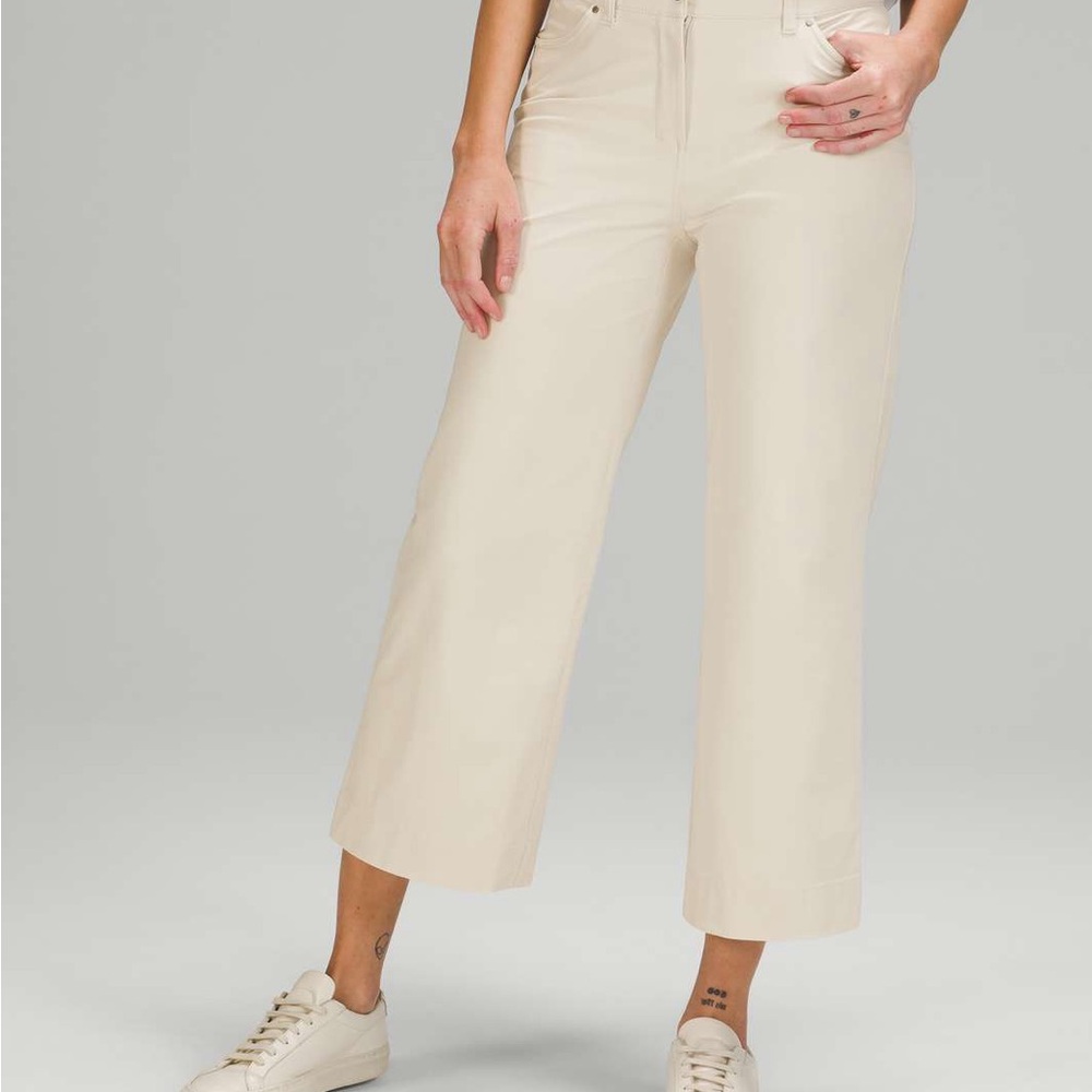 Lululemon City Sleek High Rise Wide Leg/ 5 Pocket Pant Bone White Sz 26 $128